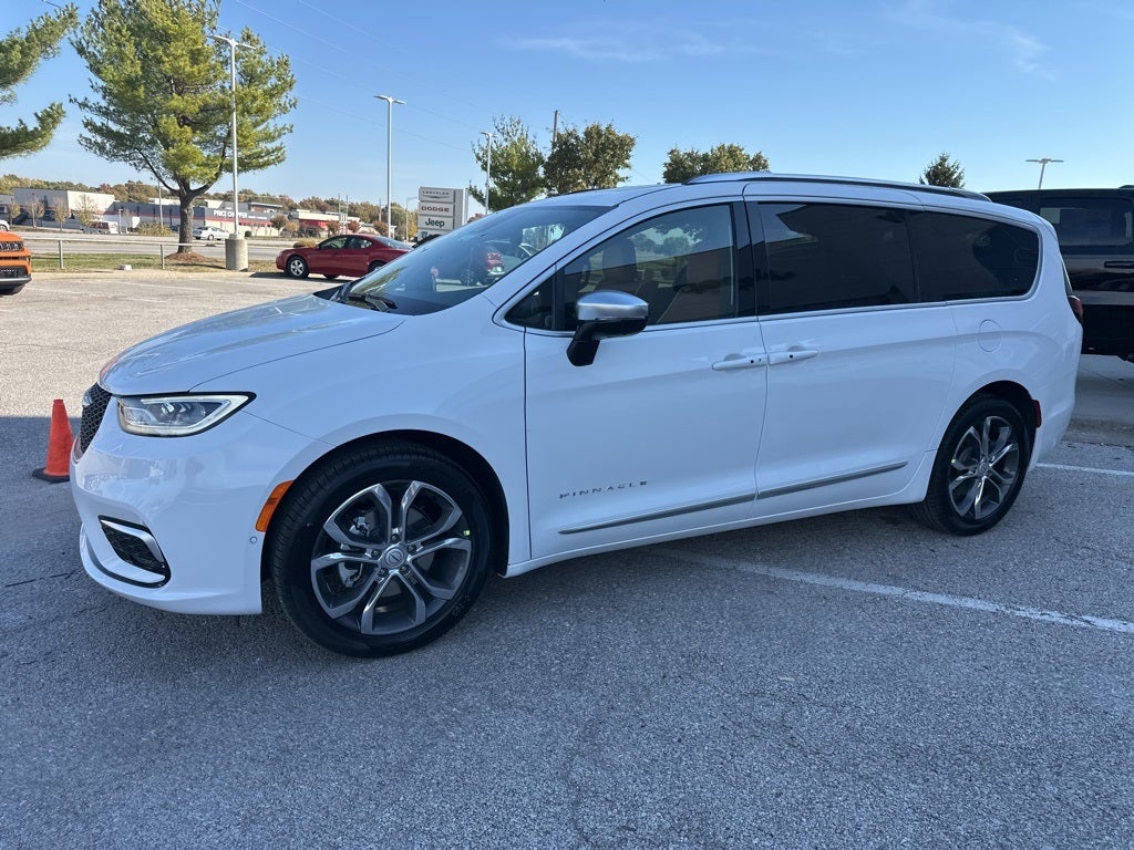 2026 Chrysler Pacifica Pinnacle