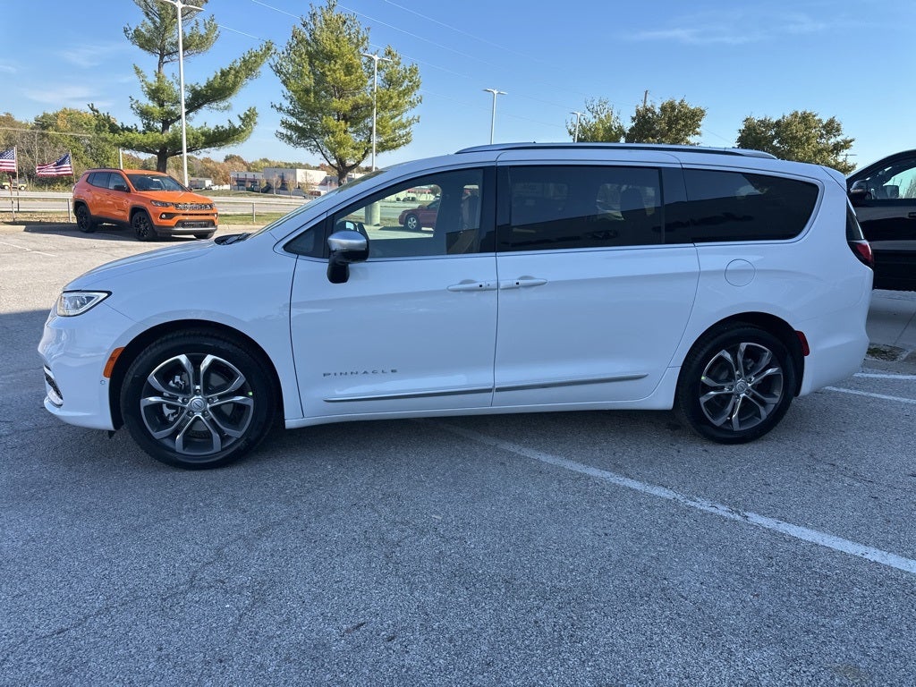 2026 Chrysler Pacifica Pinnacle
