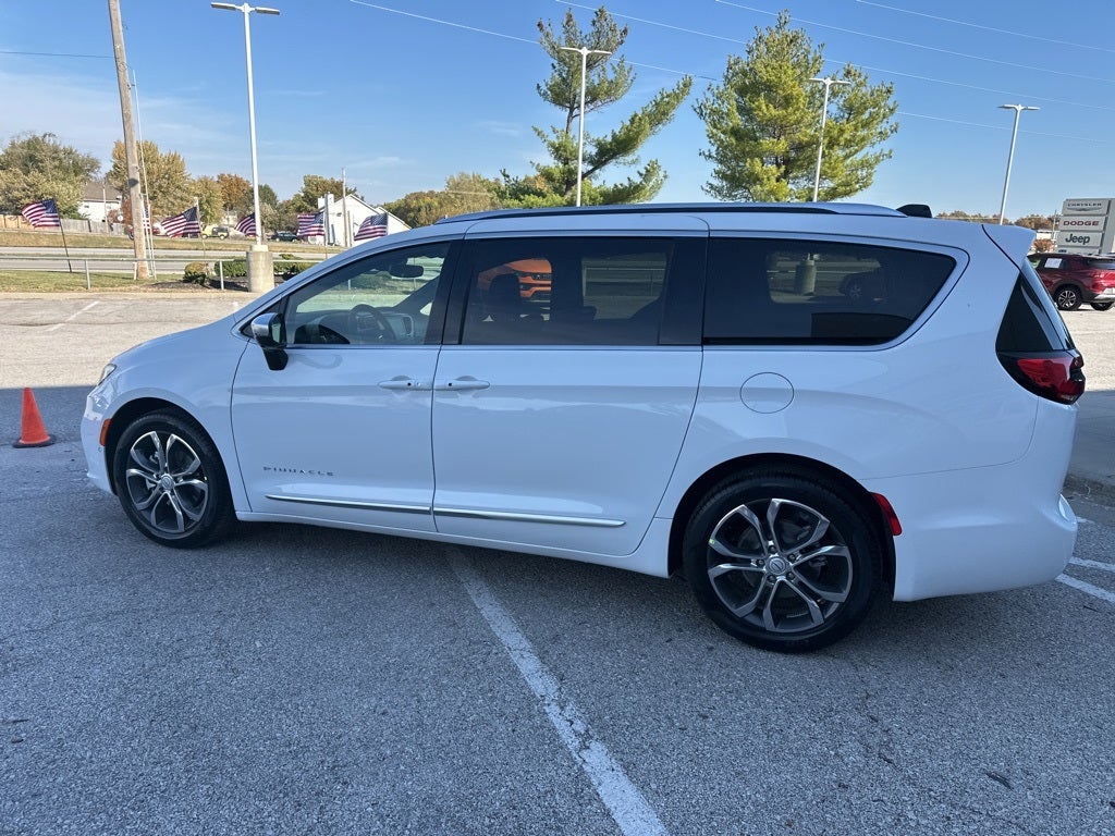 2026 Chrysler Pacifica Pinnacle
