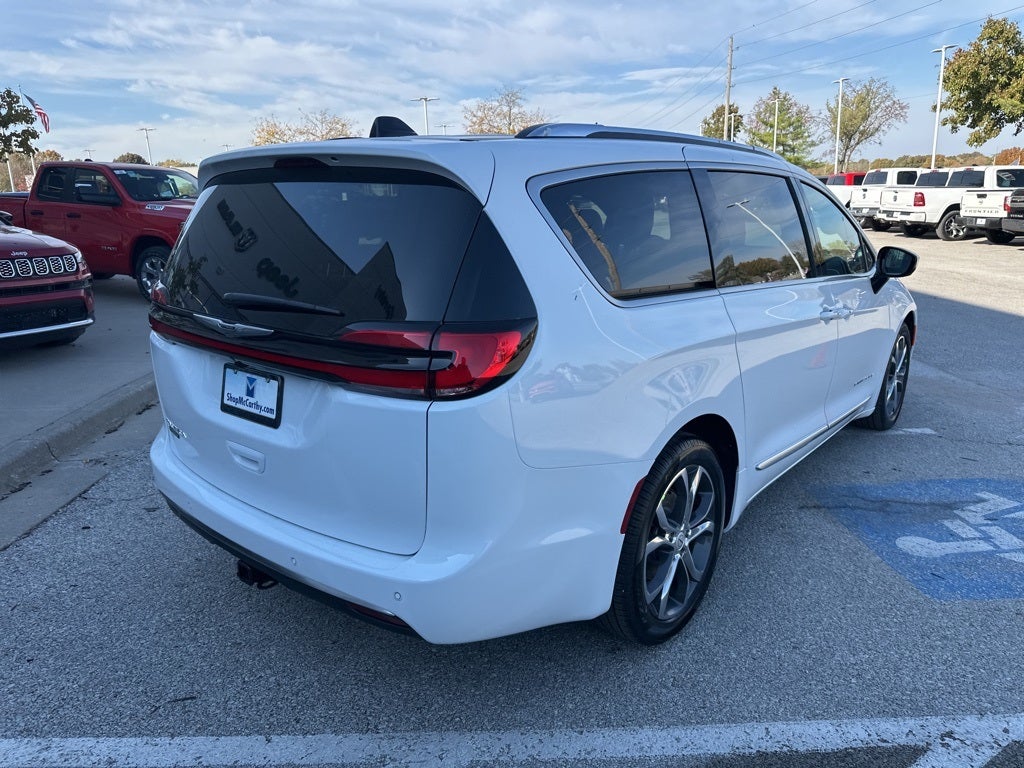 2026 Chrysler Pacifica Pinnacle