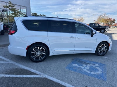 2026 Chrysler Pacifica Pinnacle