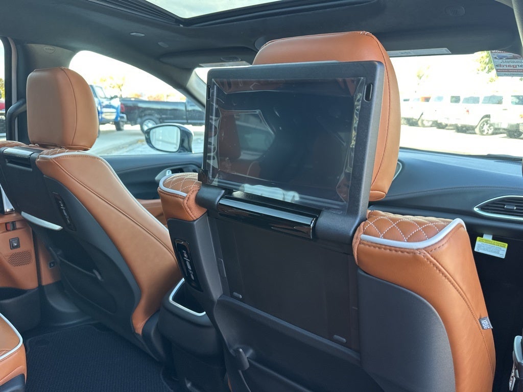 2026 Chrysler Pacifica Pinnacle