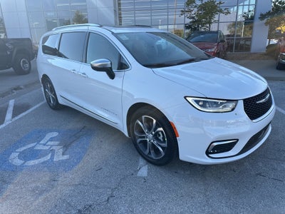 2026 Chrysler Pacifica Pinnacle