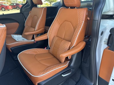 2026 Chrysler Pacifica Pinnacle