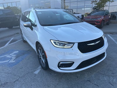 2026 Chrysler Pacifica Pinnacle