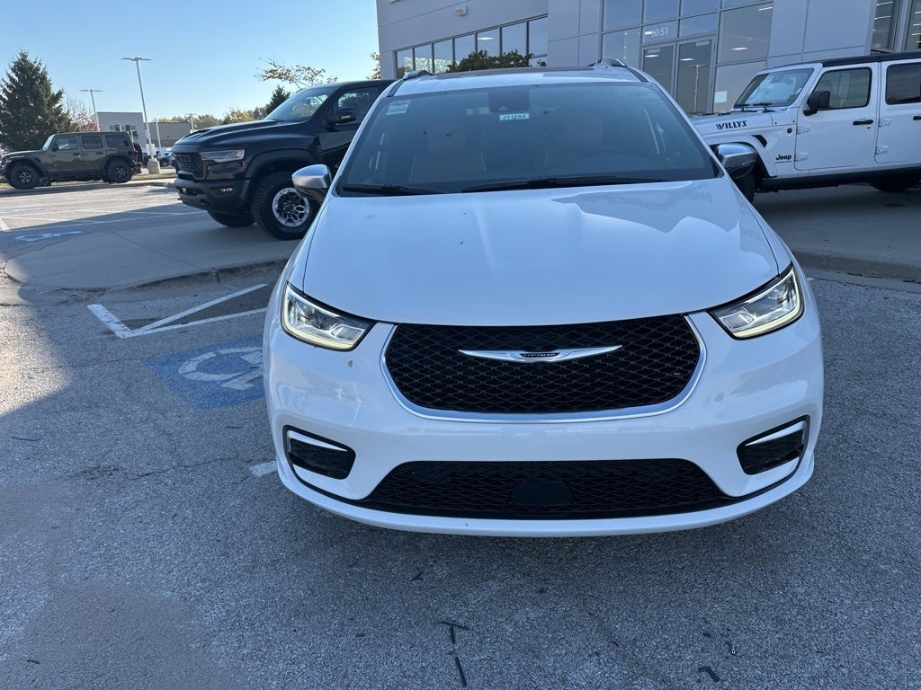 2026 Chrysler Pacifica Pinnacle