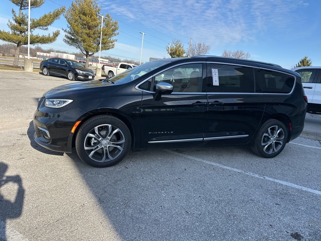 2026 Chrysler Pacifica Pinnacle