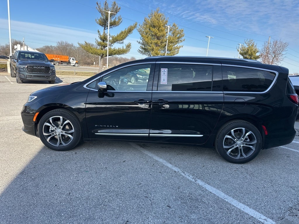 2026 Chrysler Pacifica Pinnacle