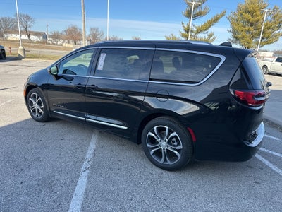 2026 Chrysler Pacifica Pinnacle