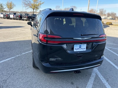 2026 Chrysler Pacifica Pinnacle