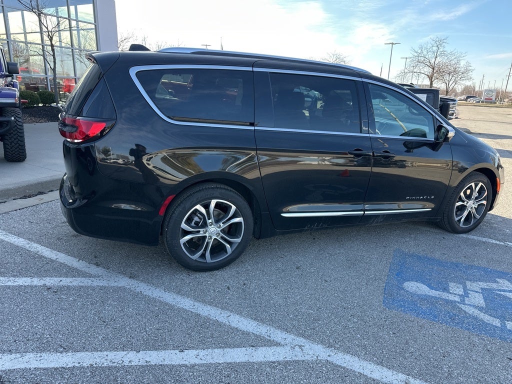 2026 Chrysler Pacifica Pinnacle