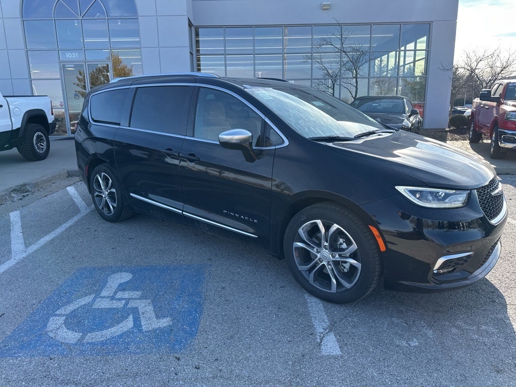 2026 Chrysler Pacifica Pinnacle