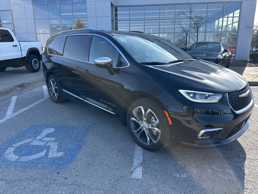 2026 Chrysler Pacifica Pinnacle