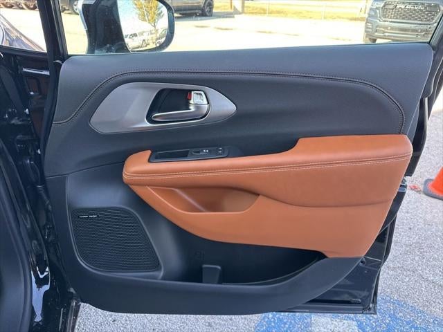 2026 Chrysler Pacifica PACIFICA PINNACLE