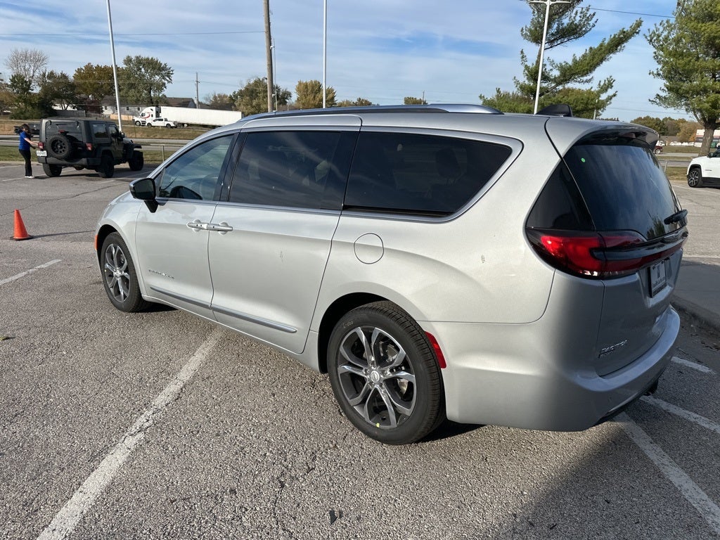 2026 Chrysler Pacifica Pinnacle