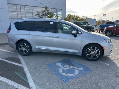 2026 Chrysler Pacifica Pinnacle