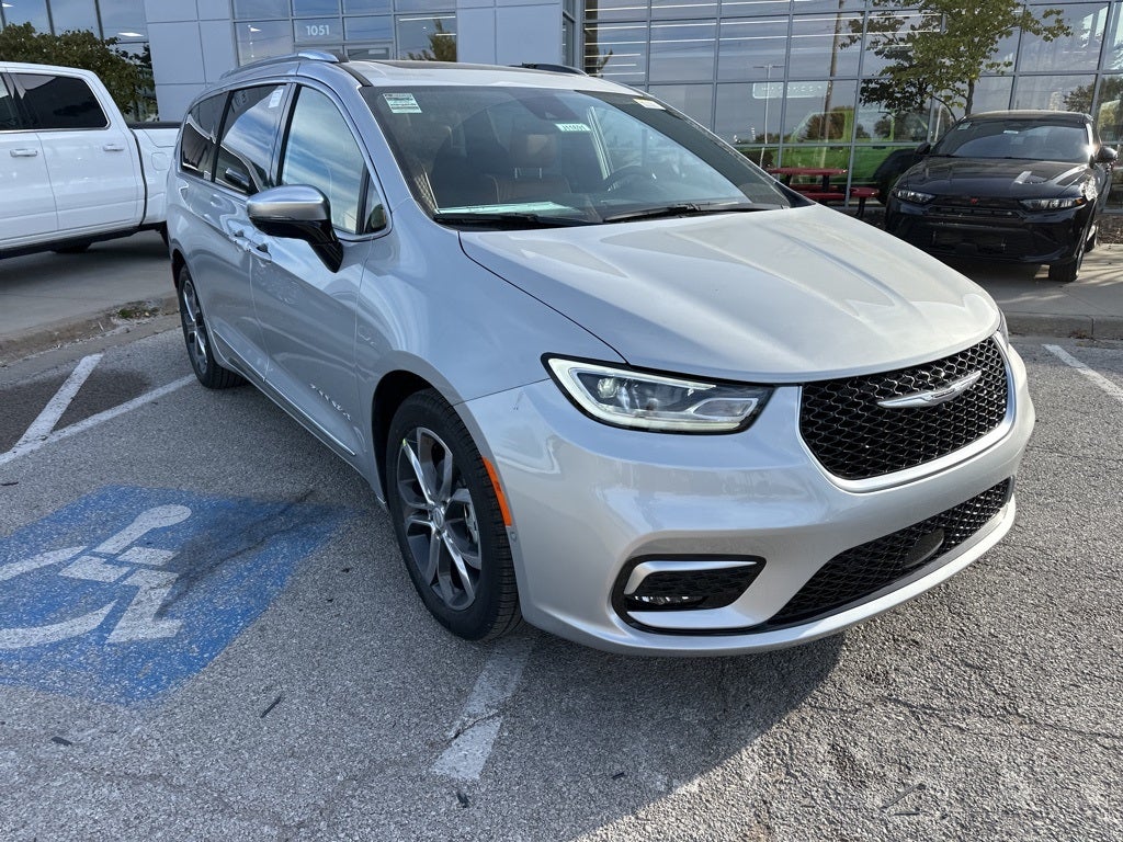 2026 Chrysler Pacifica Pinnacle