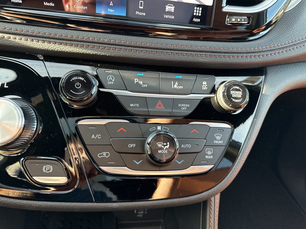 2026 Chrysler Pacifica Pinnacle