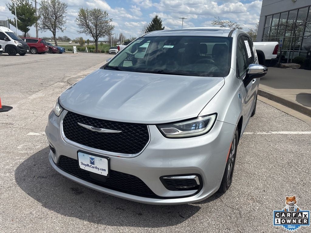 2023 Chrysler Pacifica Hybrid Limited