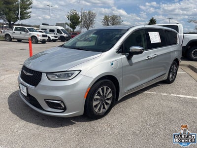 2023 Chrysler Pacifica Hybrid Limited