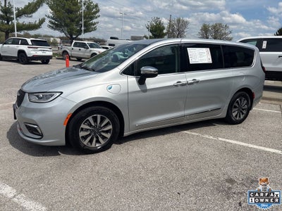 2023 Chrysler Pacifica Hybrid Limited