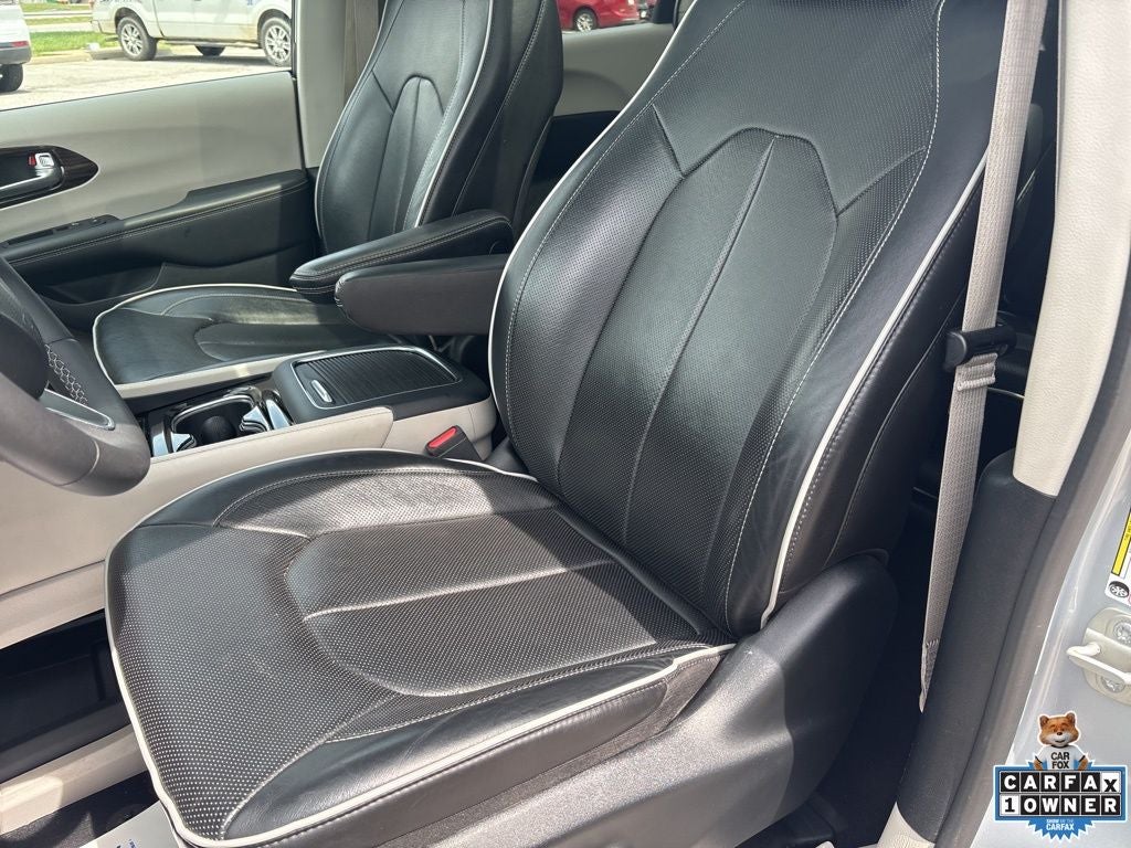 2023 Chrysler Pacifica Hybrid Limited