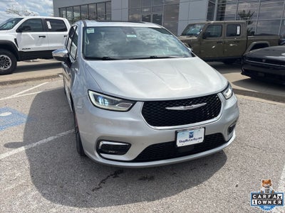 2023 Chrysler Pacifica Hybrid Limited