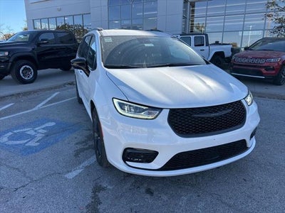 2026 Chrysler Pacifica PACIFICA SELECT AWD