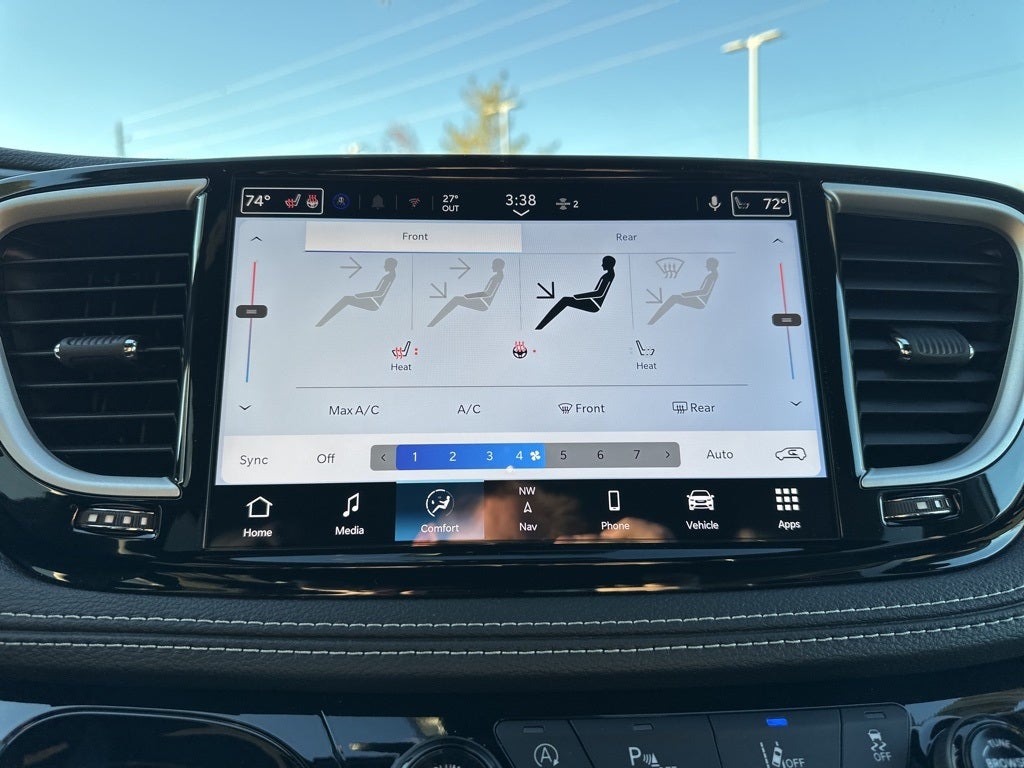 2026 Chrysler Pacifica Select