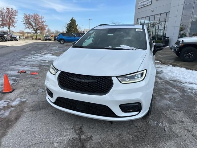 2026 Chrysler Pacifica PACIFICA SELECT AWD