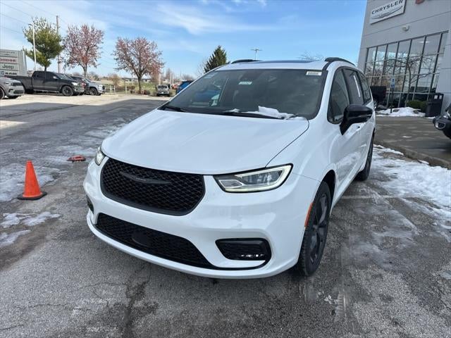 2026 Chrysler Pacifica PACIFICA SELECT AWD