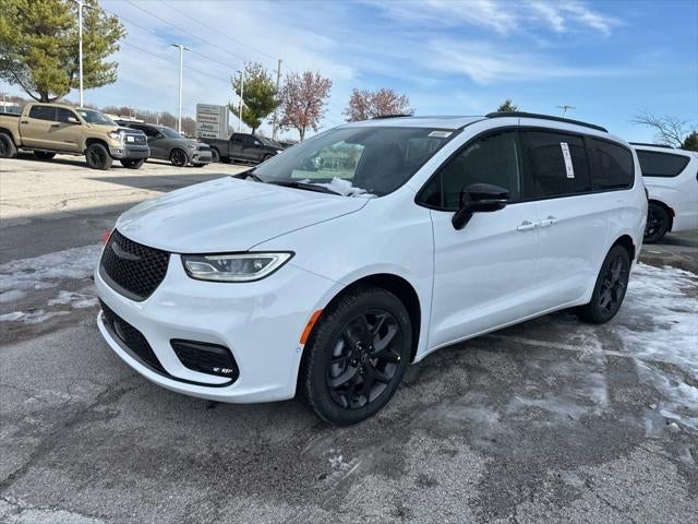 2026 Chrysler Pacifica PACIFICA SELECT AWD
