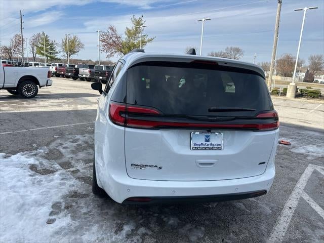 2026 Chrysler Pacifica PACIFICA SELECT AWD
