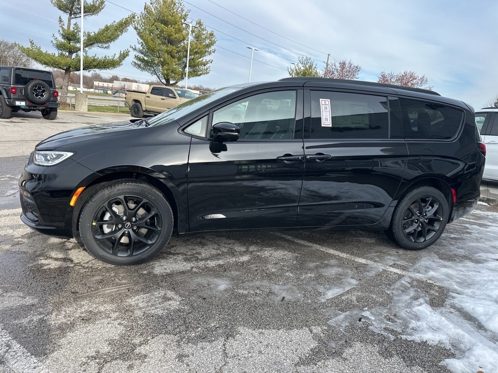 2026 Chrysler Pacifica Limited