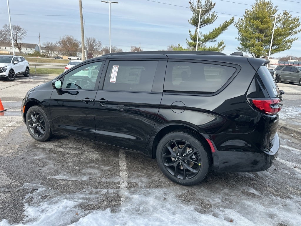 2026 Chrysler Pacifica Limited