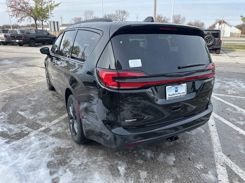 2026 Chrysler Pacifica Limited