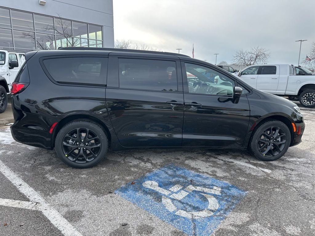 2026 Chrysler Pacifica Limited