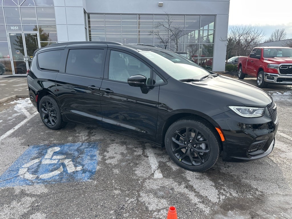 2026 Chrysler Pacifica Limited