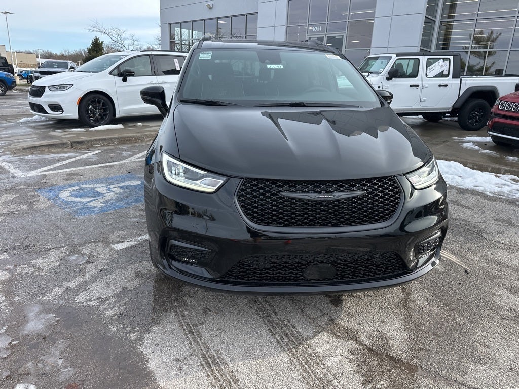 2026 Chrysler Pacifica Limited