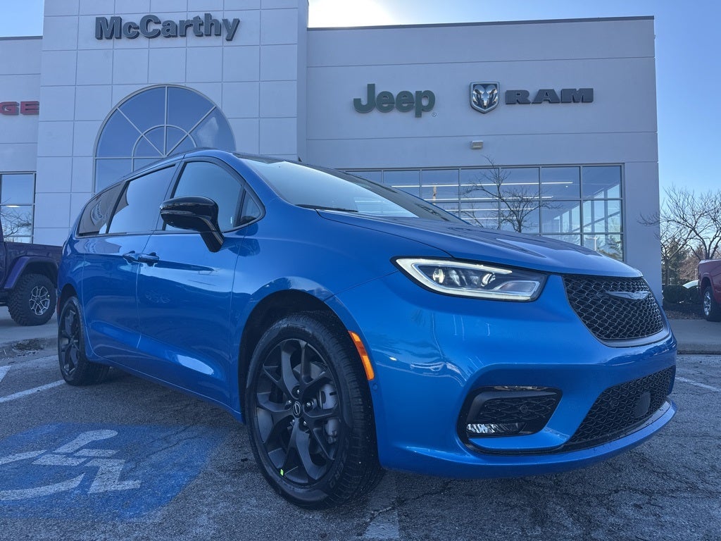 2026 Chrysler Pacifica Limited