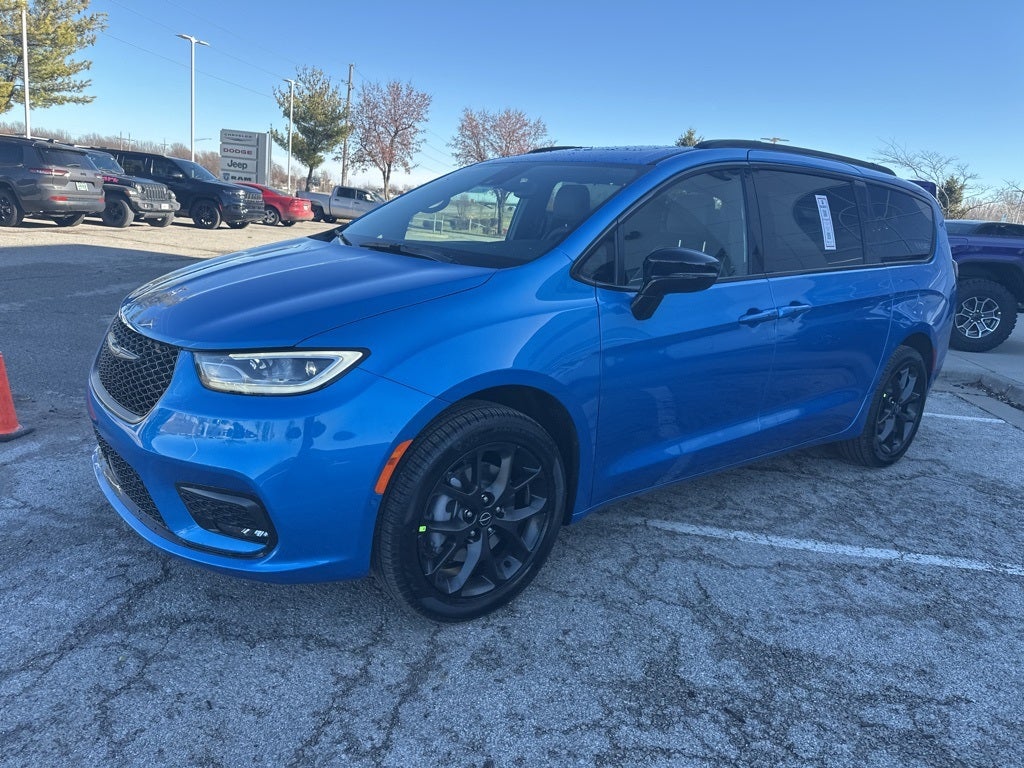 2026 Chrysler Pacifica Limited