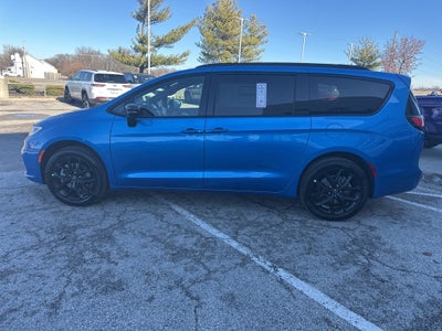 2026 Chrysler Pacifica Limited