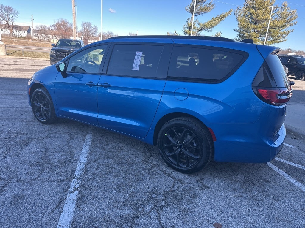 2026 Chrysler Pacifica Limited