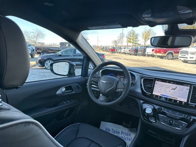 2026 Chrysler Pacifica Limited