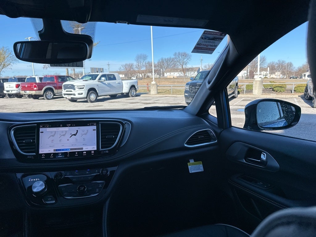 2026 Chrysler Pacifica Limited