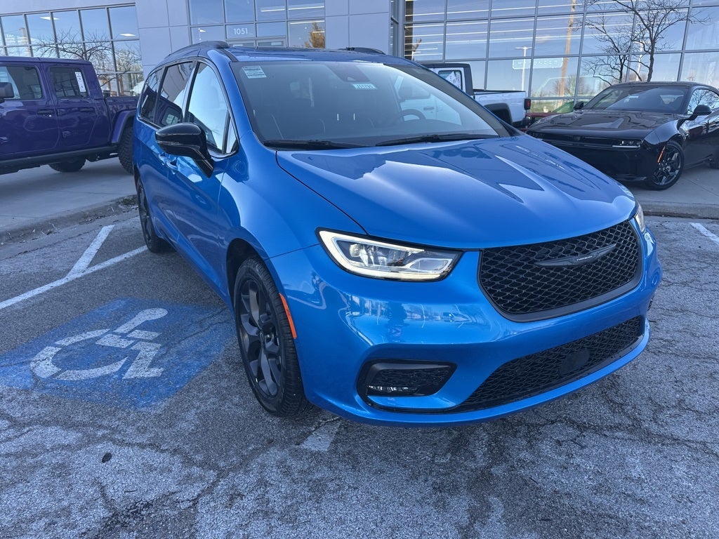 2026 Chrysler Pacifica Limited