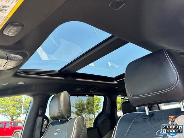 2025 Chrysler Pacifica Limited AWD