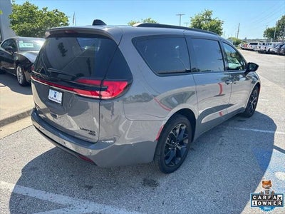 2025 Chrysler Pacifica Limited AWD