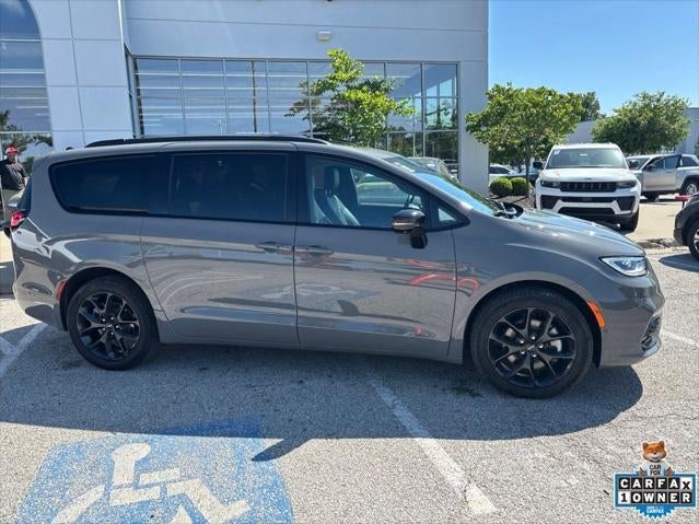 2025 Chrysler Pacifica Limited AWD