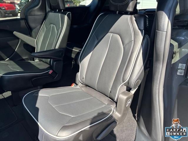 2025 Chrysler Pacifica Limited AWD